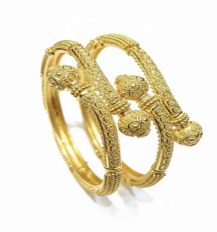 Royal Wrap Gold Bangle