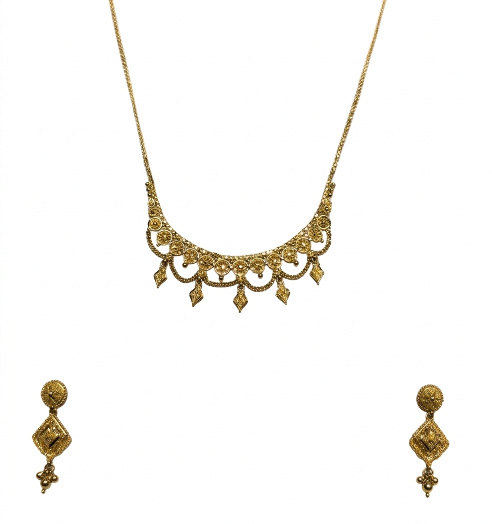 The Noor Crescent Pendant