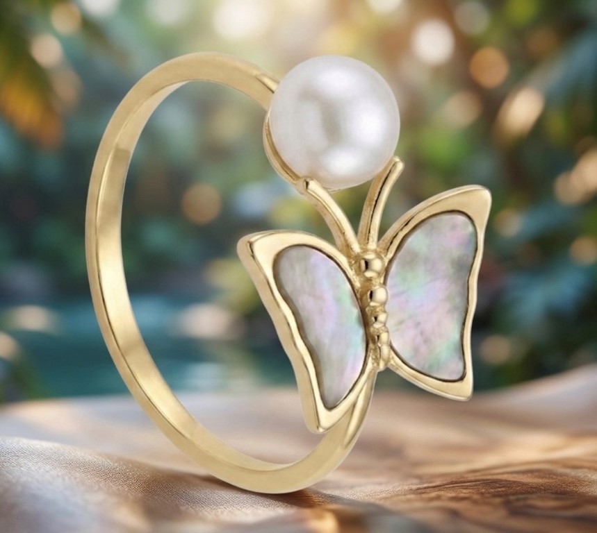 Pearl Butterfly Open Silver Ring
