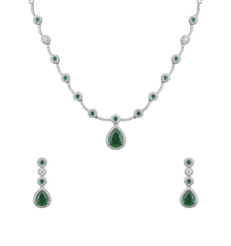 Emerald Teardrop Silver Necklace Set